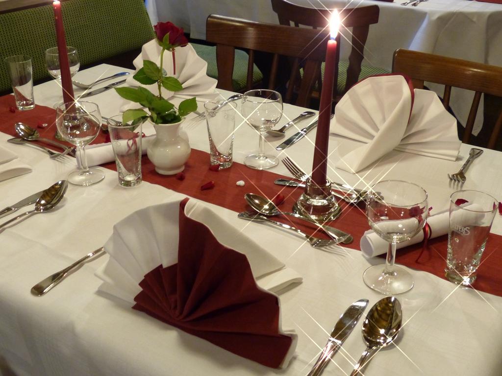 Hotel Friedchen Mit Eigener Fleischerei Artern Екстериор снимка
