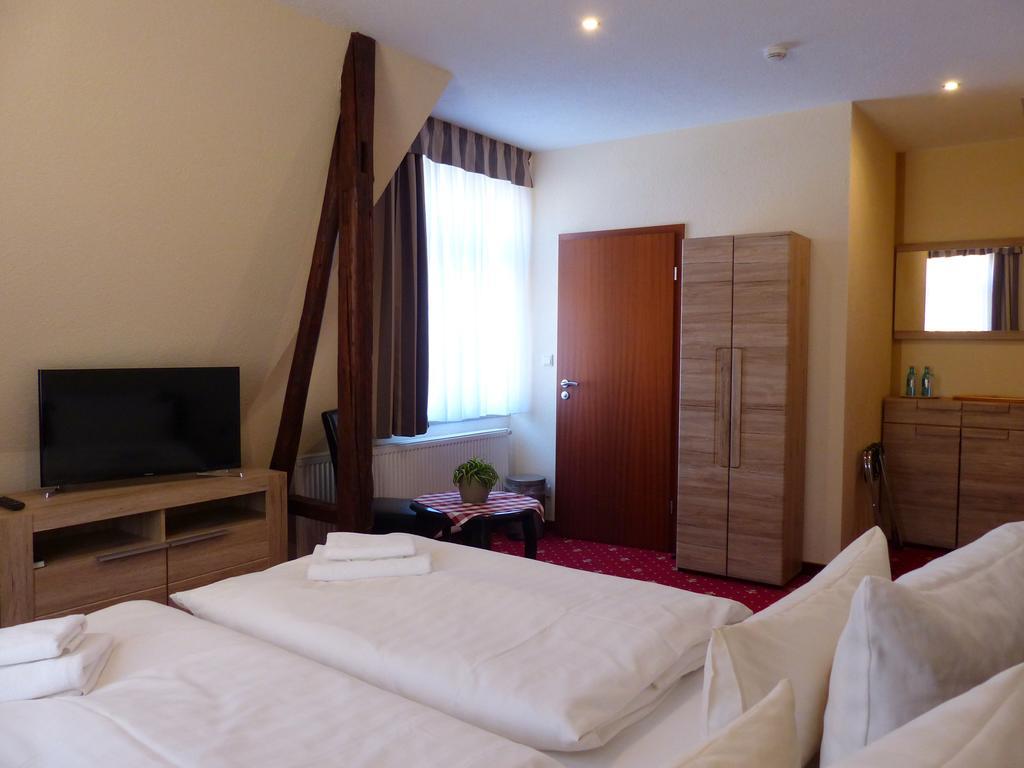 Hotel Friedchen Mit Eigener Fleischerei Artern Екстериор снимка